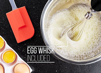 Pfannkuchenteig mit dem Rührbesen