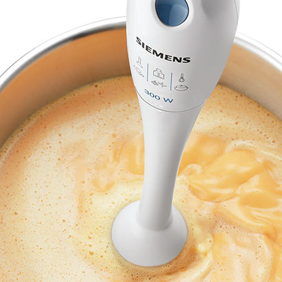 Siemens Pürierstab beim Pürieren