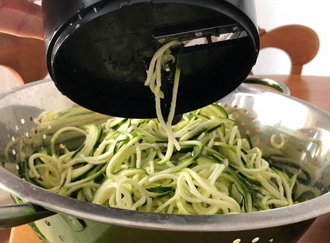 Gemüsespaghetti Spiralschneider